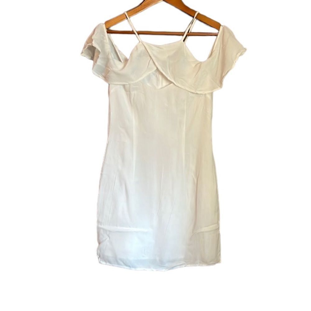 3 for $30! BB Dakota white off the shoulder mini dress‎